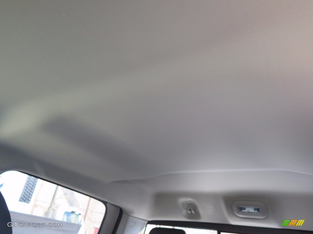 2018 1500 Night Crew Cab 4x4 - Bright White / Black photo #24