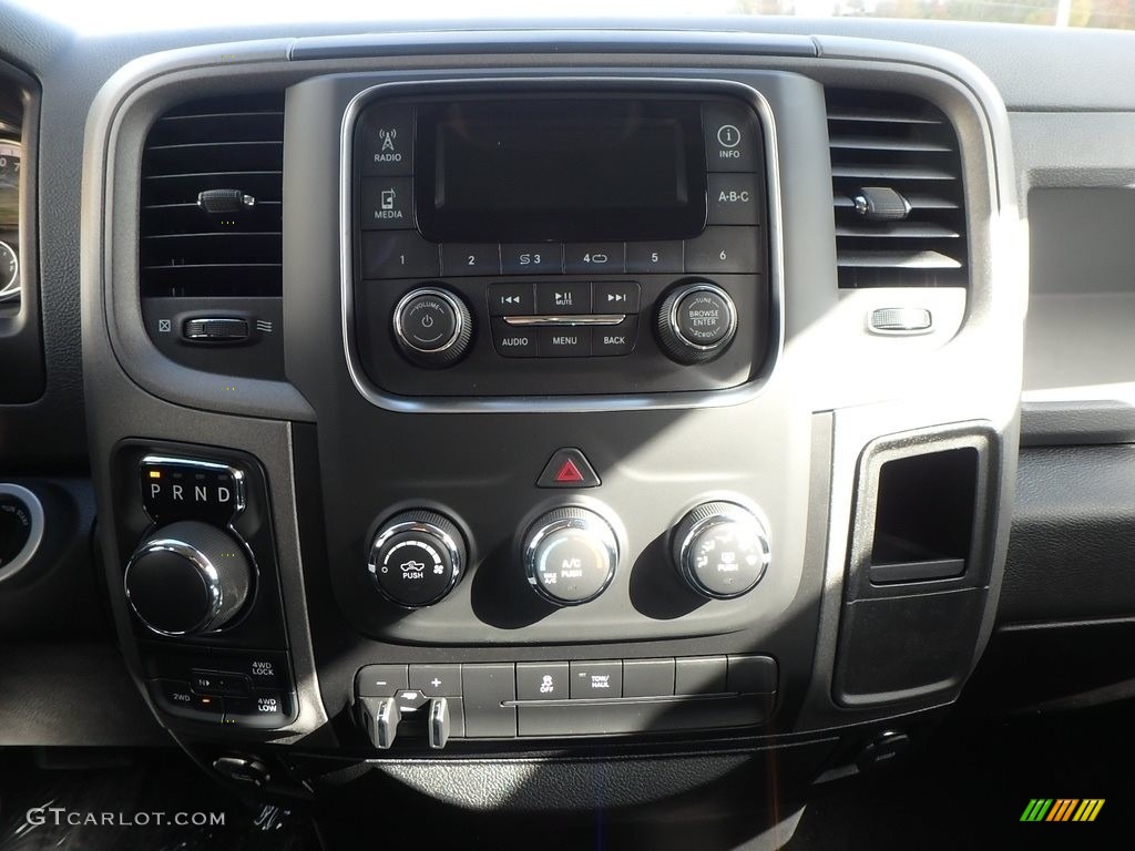 2018 1500 Tradesman Regular Cab 4x4 - Bright White / Black/Diesel Gray photo #15