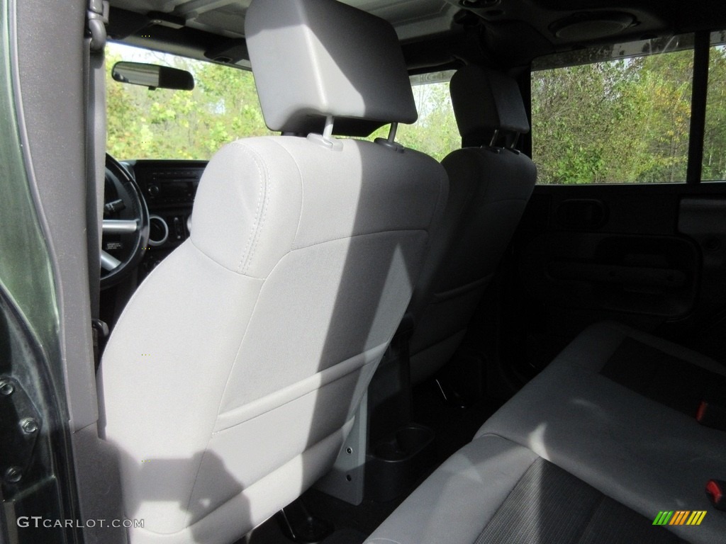 2010 Wrangler Unlimited Sahara 4x4 - Natural Green Pearl / Dark Slate Gray/Medium Slate Gray photo #21