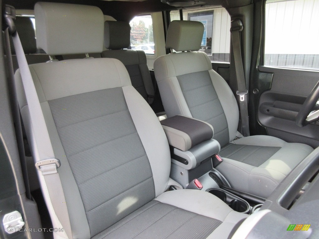 2010 Wrangler Unlimited Sahara 4x4 - Natural Green Pearl / Dark Slate Gray/Medium Slate Gray photo #22
