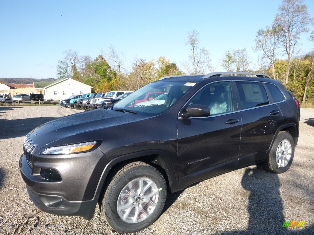 2018 Cherokee Latitude Plus 4x4 - Granite Crystal Metallic / Black photo #1