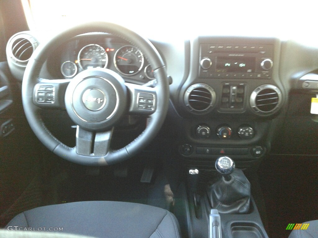 2018 Jeep Wrangler Unlimited Sport 4x4 6 Speed Manual Transmission Photo #123605918