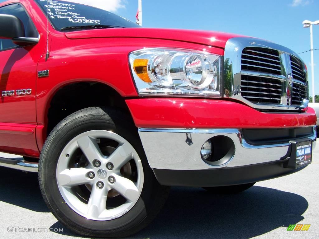 2007 Ram 1500 Big Horn Edition Quad Cab 4x4 - Flame Red / Medium Slate Gray photo #2