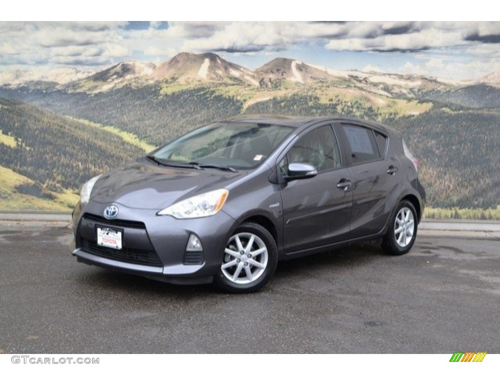 2013 Prius c Hybrid Three - Magnetic Gray Metallic / Light Blue Gray/Black photo #5