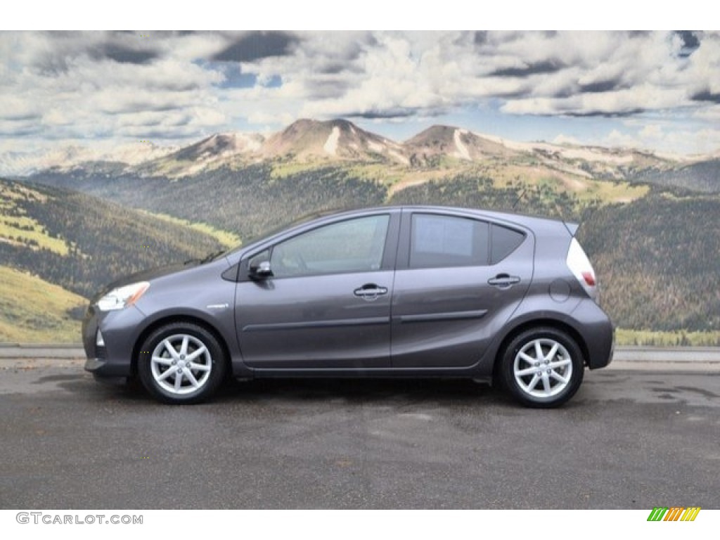 2013 Prius c Hybrid Three - Magnetic Gray Metallic / Light Blue Gray/Black photo #6