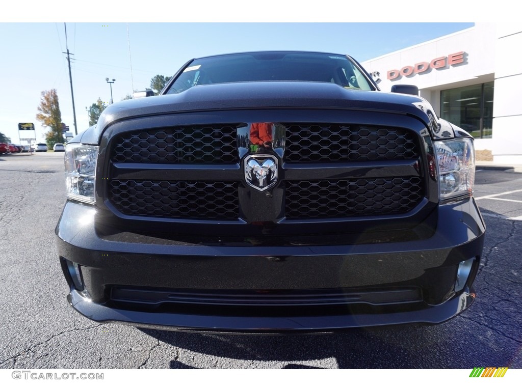 2018 1500 Express Crew Cab - Brilliant Black Crystal Pearl / Black/Diesel Gray photo #2