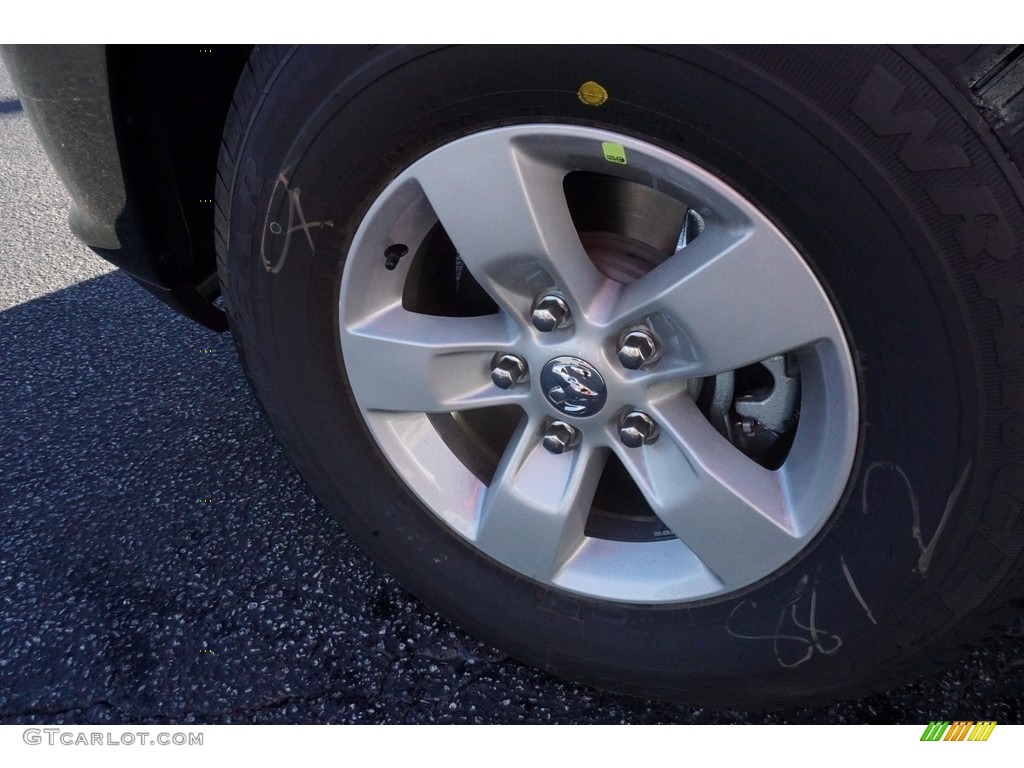2018 1500 Express Crew Cab - Brilliant Black Crystal Pearl / Black/Diesel Gray photo #11