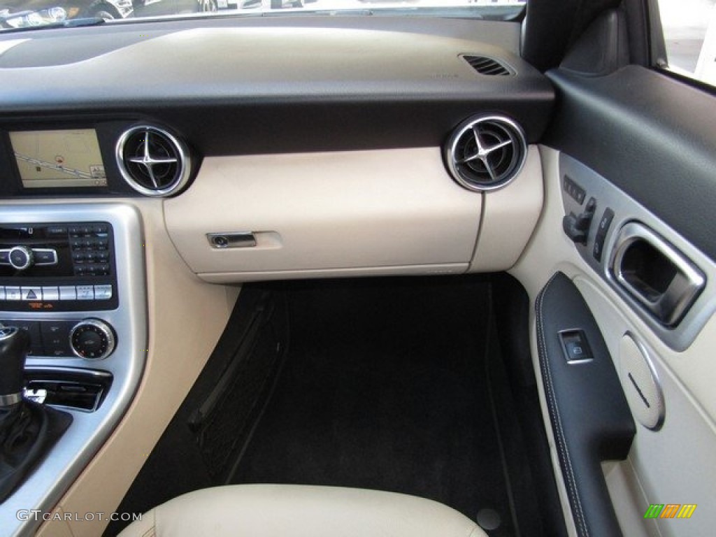 2013 SLK 250 Roadster - Arctic White / Sahara Beige photo #16
