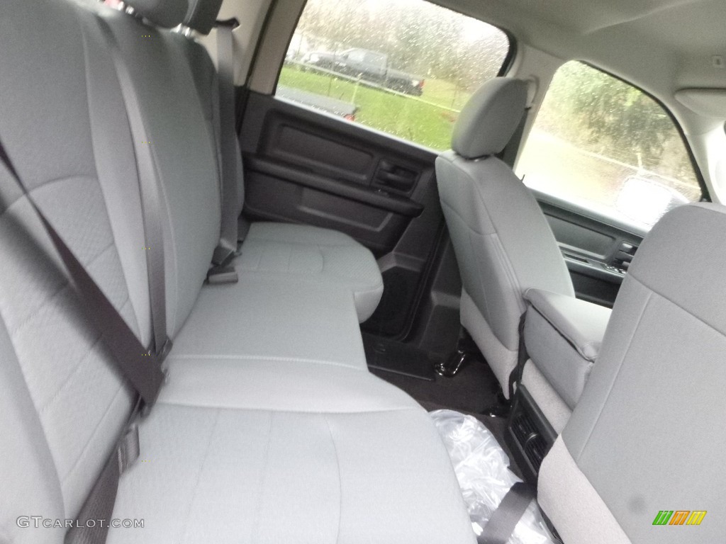 2018 1500 Express Crew Cab 4x4 - Brilliant Black Crystal Pearl / Black/Diesel Gray photo #13