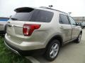 2017 White Gold Ford Explorer XLT 4WD  photo #3