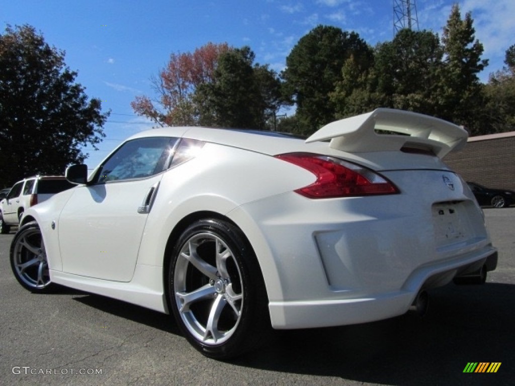 2011 370Z NISMO Coupe - Pearl White / NISMO Black/Red photo #8