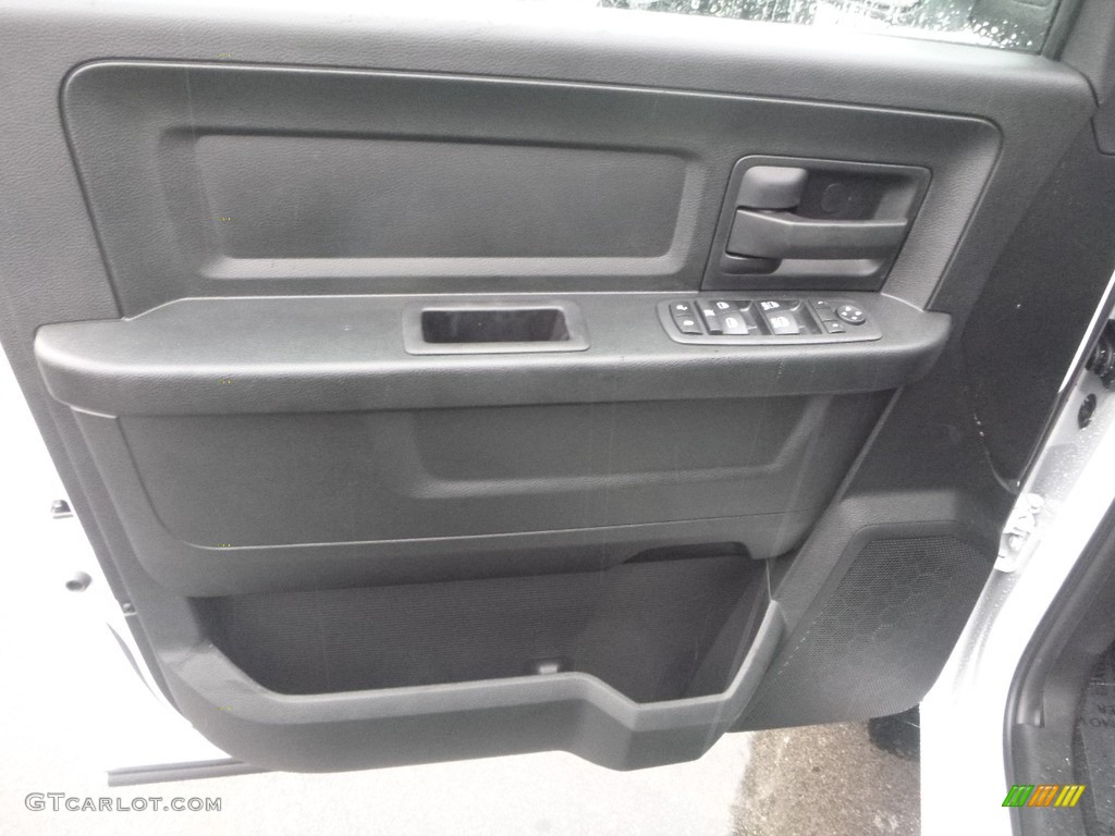 2018 1500 Express Quad Cab 4x4 - Bright White / Black/Diesel Gray photo #13
