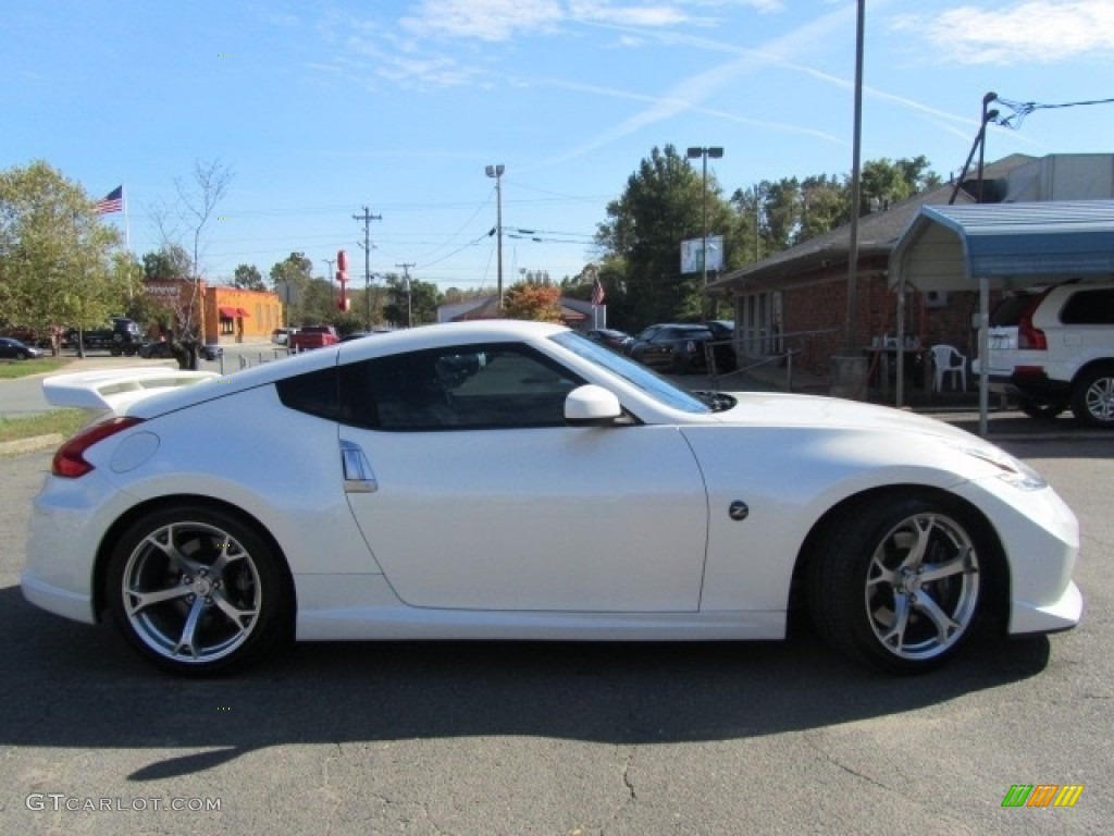 2011 370Z NISMO Coupe - Pearl White / NISMO Black/Red photo #11