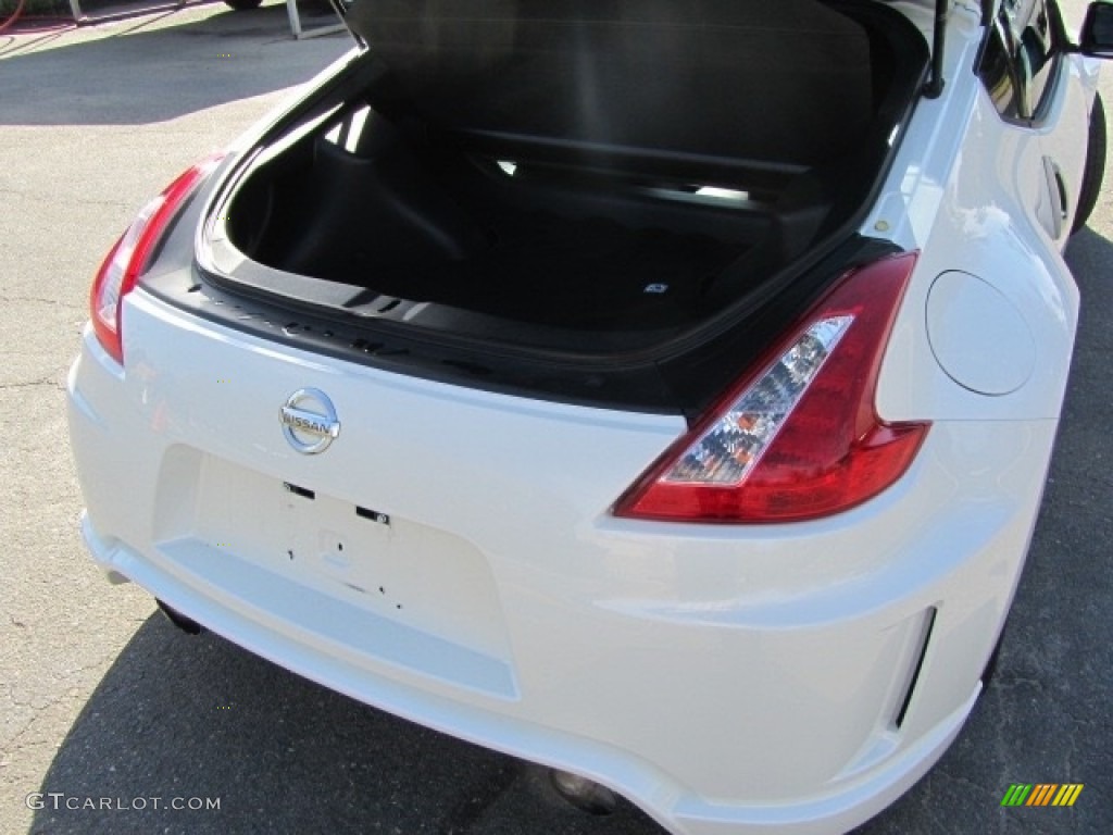 2011 370Z NISMO Coupe - Pearl White / NISMO Black/Red photo #21