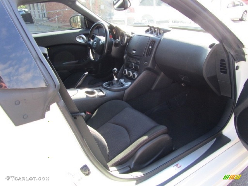 2011 370Z NISMO Coupe - Pearl White / NISMO Black/Red photo #22