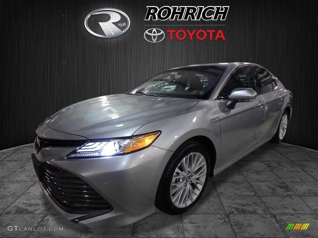 2018 Camry Hybrid XLE - Celestial Silver Metallic / Black photo #4