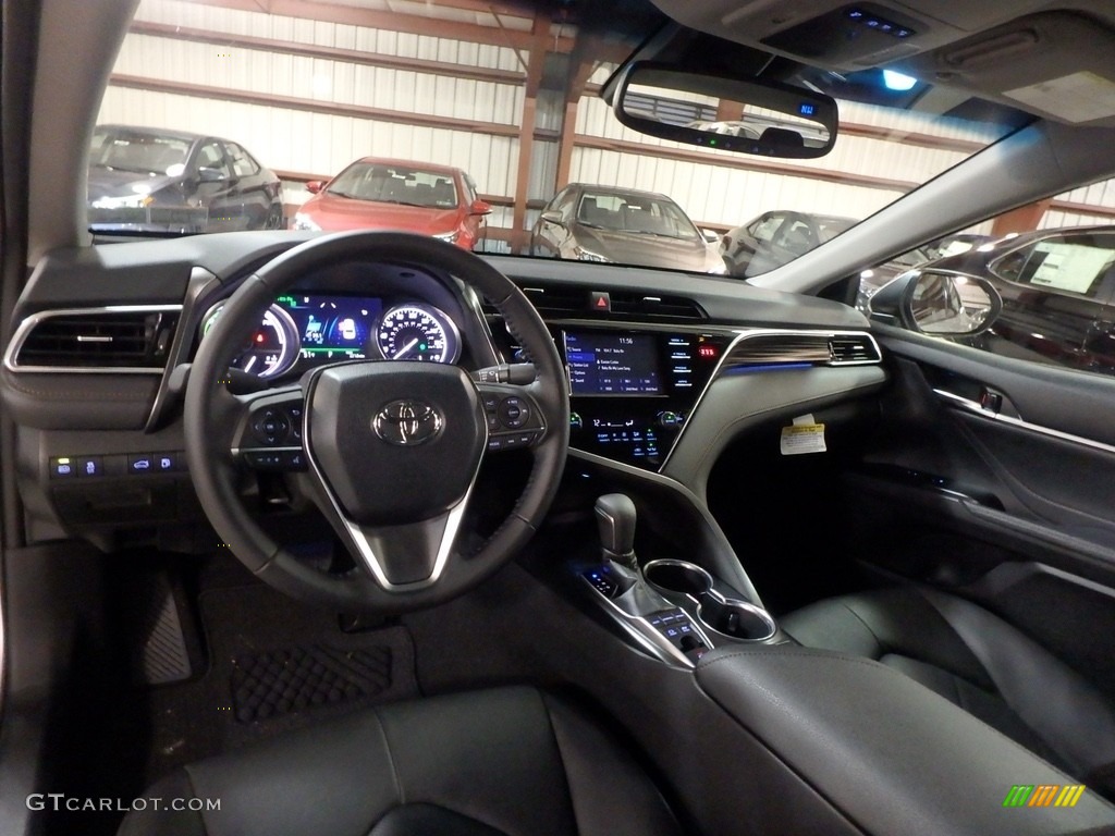 2018 Camry Hybrid XLE - Celestial Silver Metallic / Black photo #8