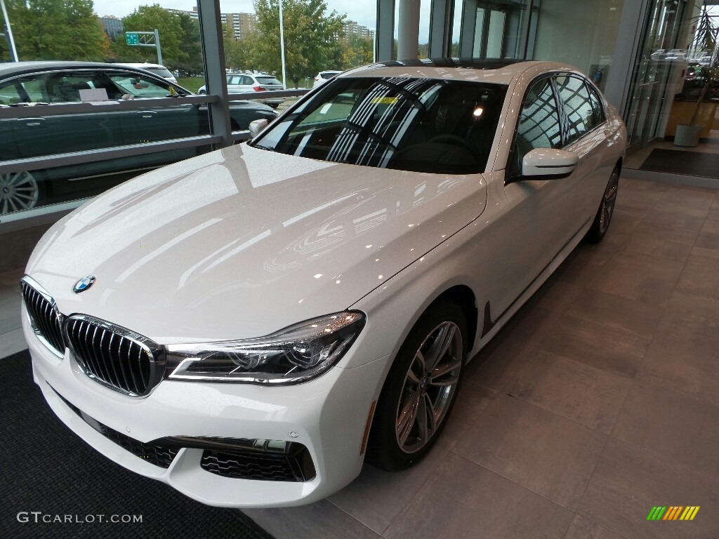 2018 7 Series 750i xDrive Sedan - Alpine White / Black photo #3