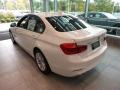 Alpine White - 3 Series 320i xDrive Sedan Photo No. 2