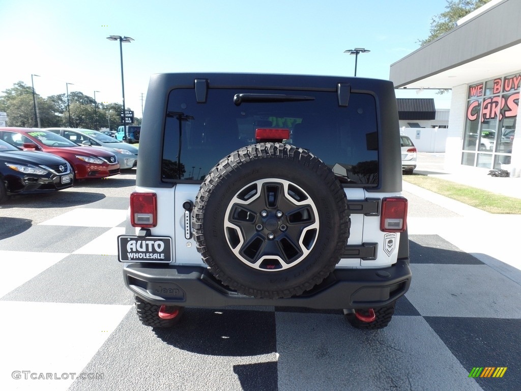 2017 Wrangler Unlimited Rubicon 4x4 - Bright White / Black photo #4