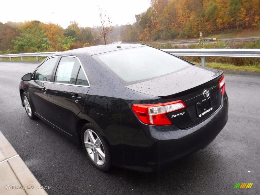 2014 Camry SE - Cosmic Gray Metallic / Black/Ash photo #7