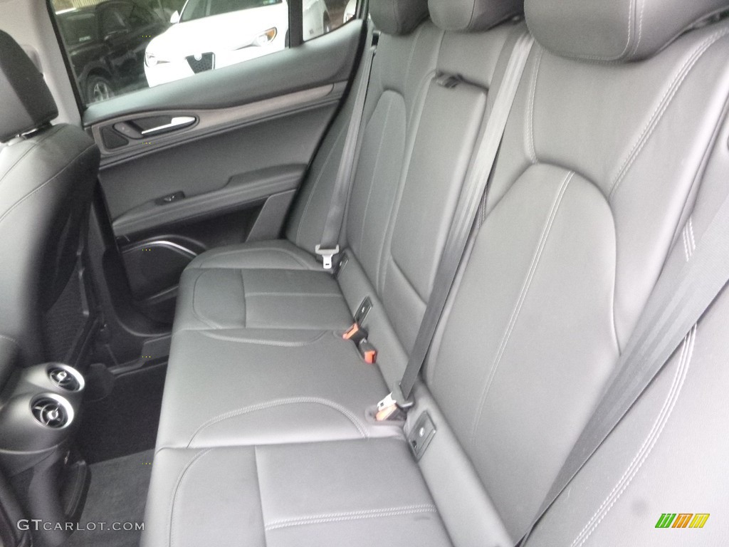 2018 Stelvio Ti AWD - Silverstone Gray Metallic / Black/Black photo #16
