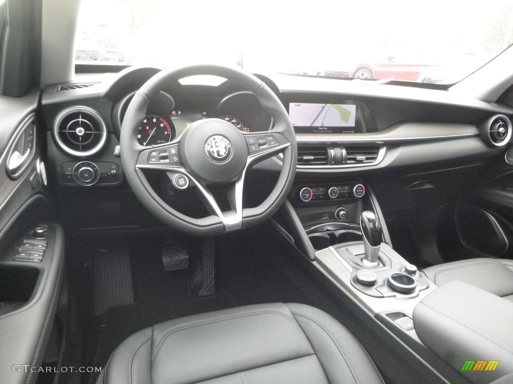 2018 Stelvio Ti AWD - Silverstone Gray Metallic / Black/Black photo #17