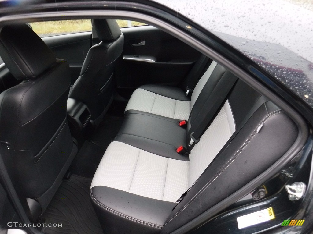 2014 Camry SE - Cosmic Gray Metallic / Black/Ash photo #21