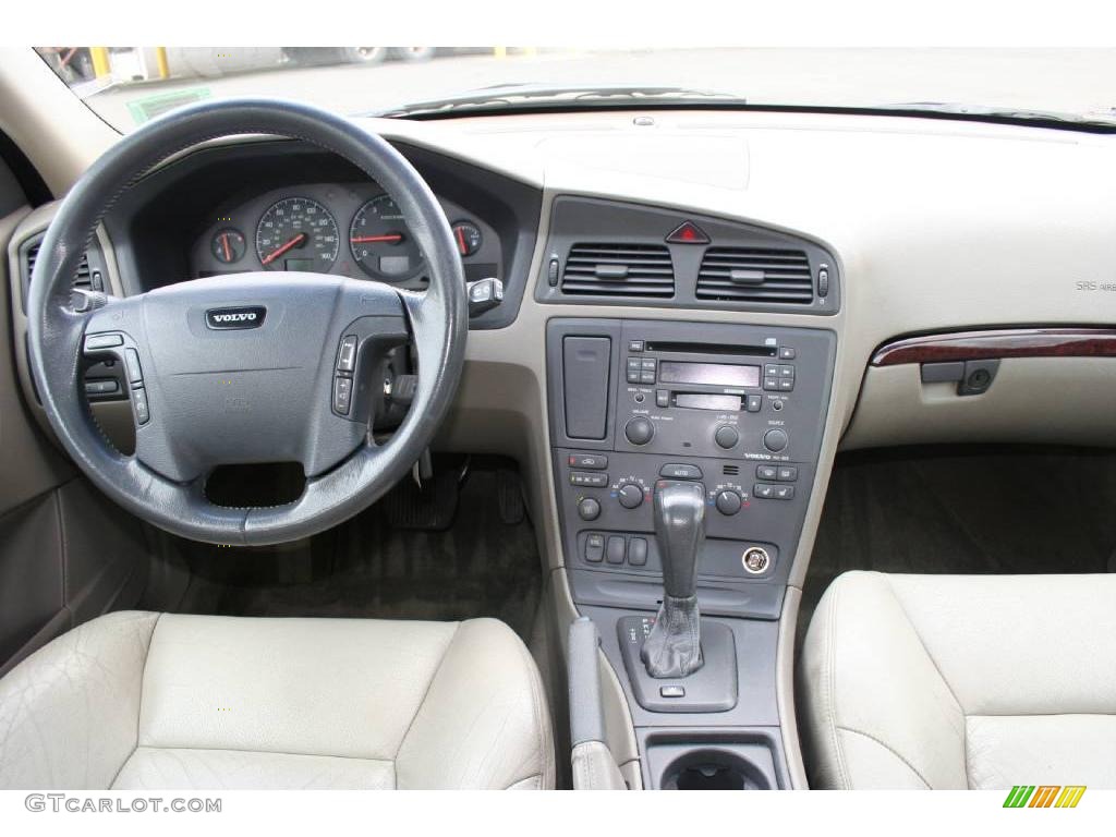 2001 V70 T5 - Venetian Red / Taupe photo #13