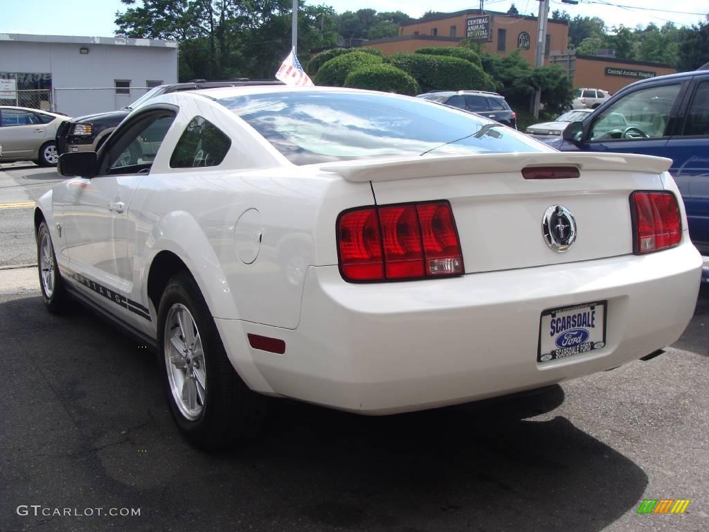 2009 Mustang V6 Coupe - Performance White / Light Graphite photo #6