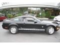 Black - Mustang V6 Coupe Photo No. 4