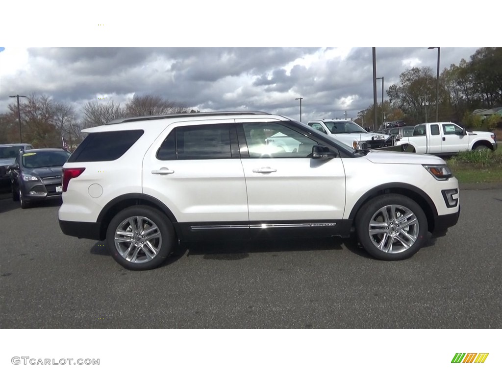 2017 Explorer XLT 4WD - White Platinum / Ebony Black photo #8