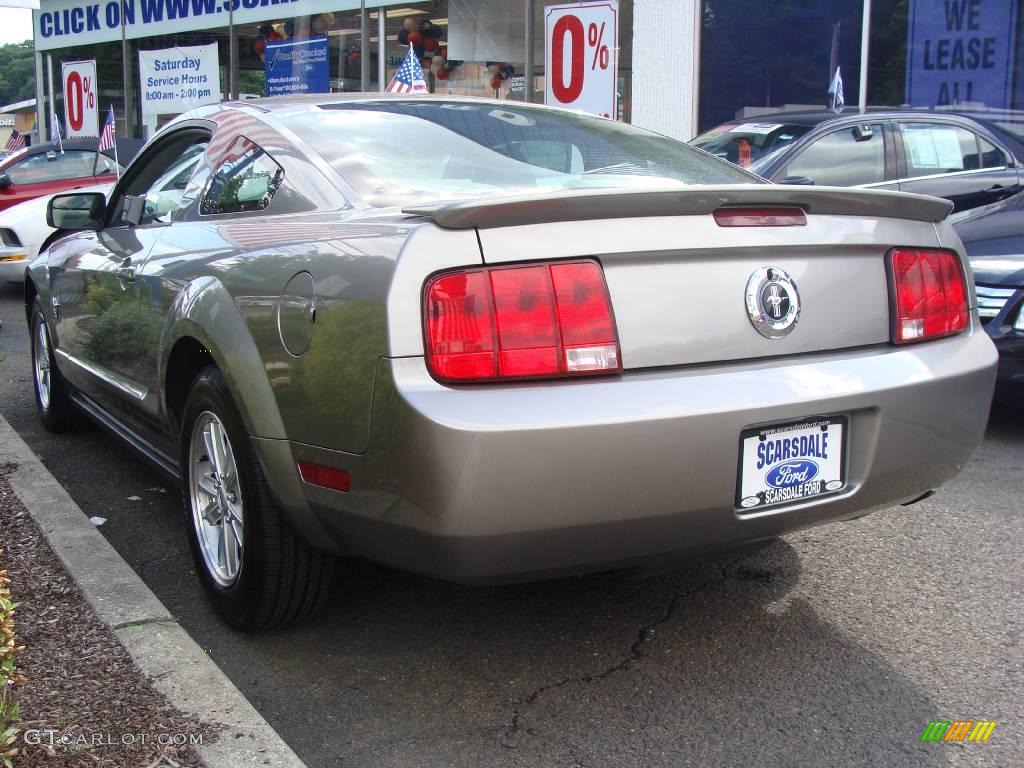 2009 Mustang V6 Premium Coupe - Vapor Silver Metallic / Light Graphite photo #6