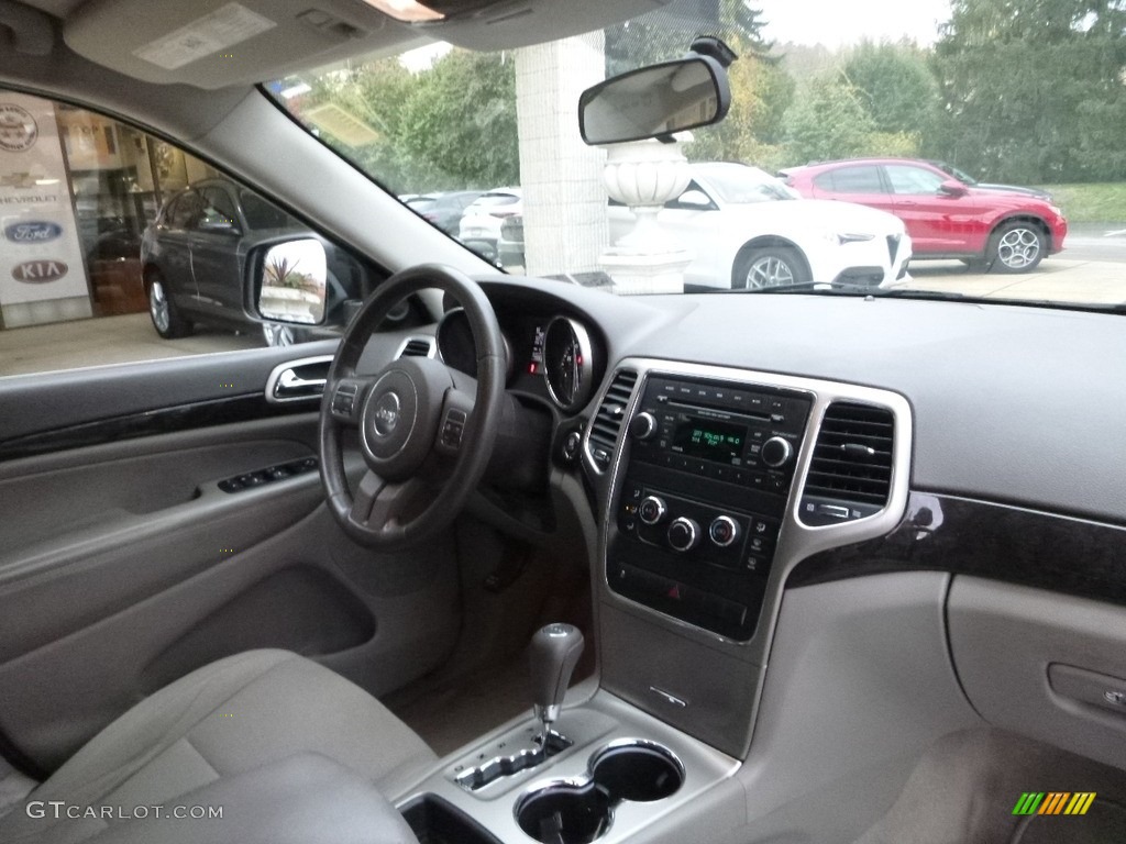 2012 Grand Cherokee Laredo 4x4 - Black Forest Green Pearl / Black photo #11