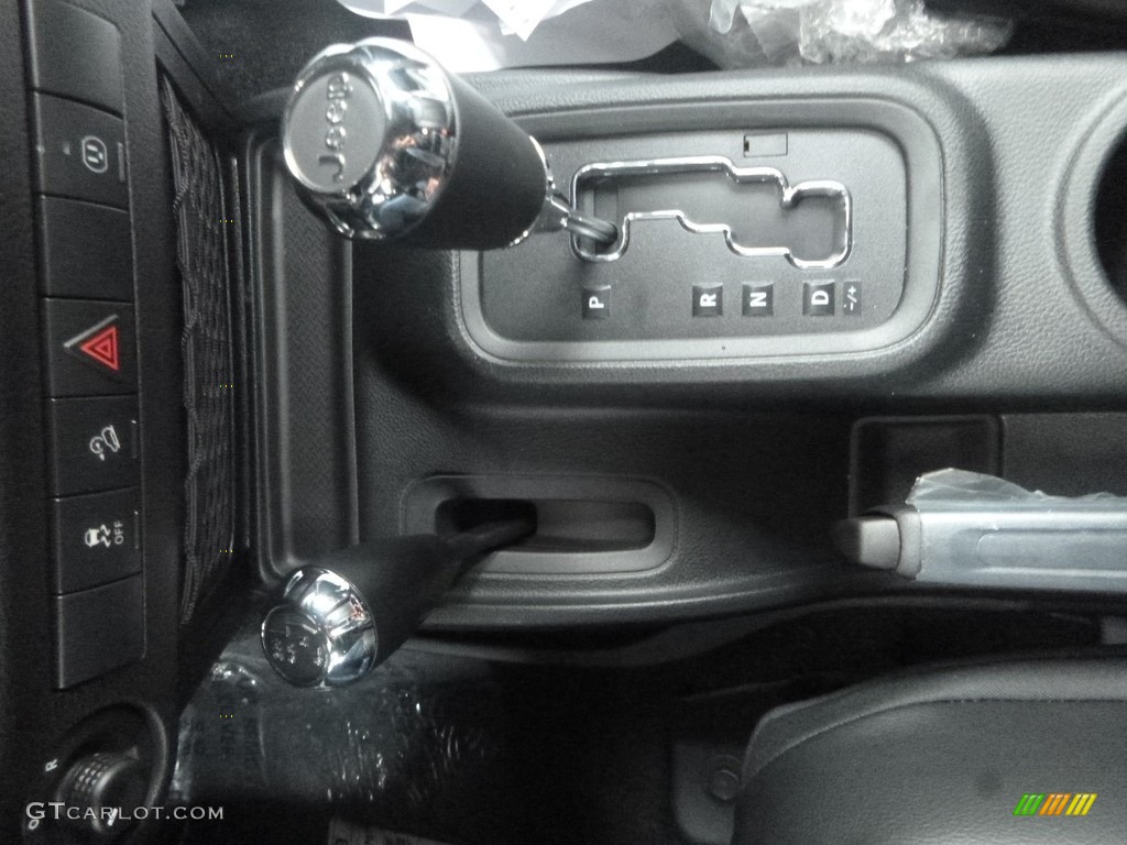 2018 Jeep Wrangler Unlimited Freedom Edition 4X4 5 Speed Automatic Transmission Photo #123651685