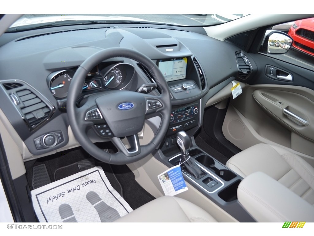 Medium Light Stone Interior 2018 Ford Escape SEL Photo #123653341