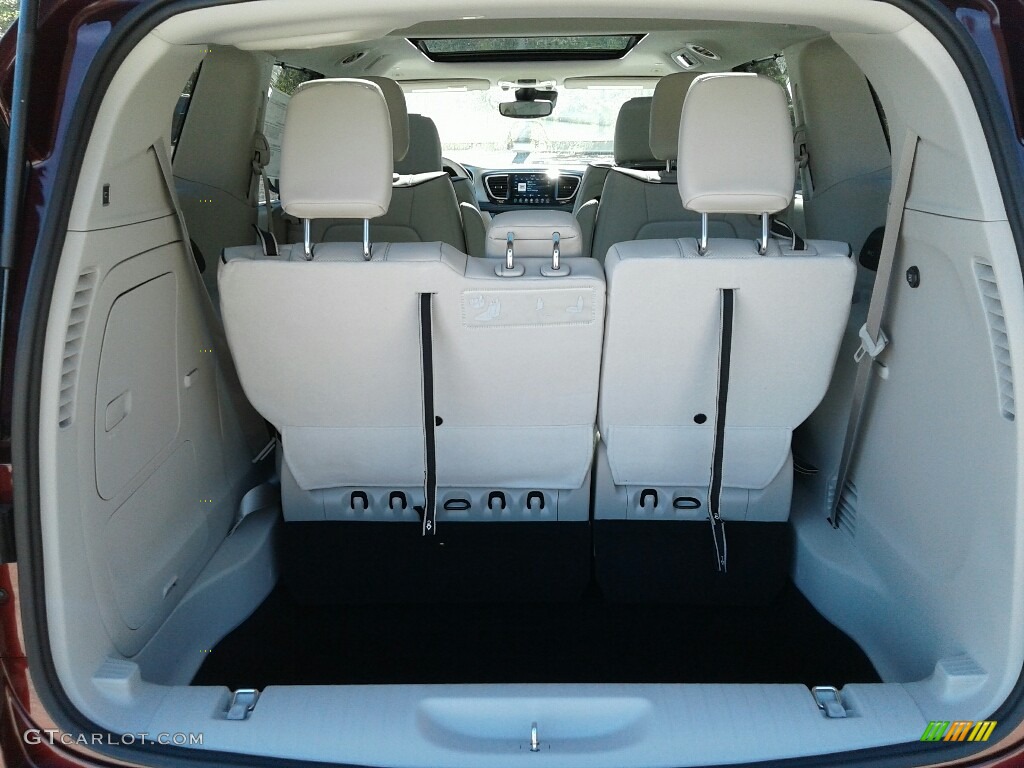 2018 Chrysler Pacifica Hybrid Limited Trunk Photos