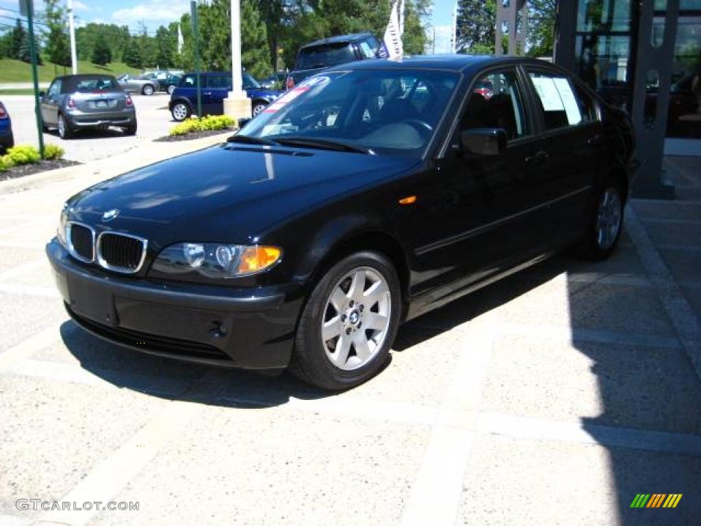 2004 3 Series 325i Sedan - Jet Black / Black photo #3