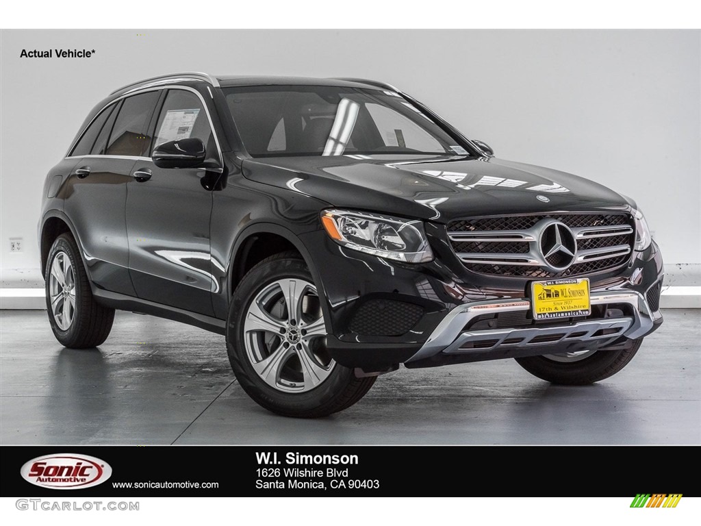 2018 GLC 300 - Black / Black photo #1