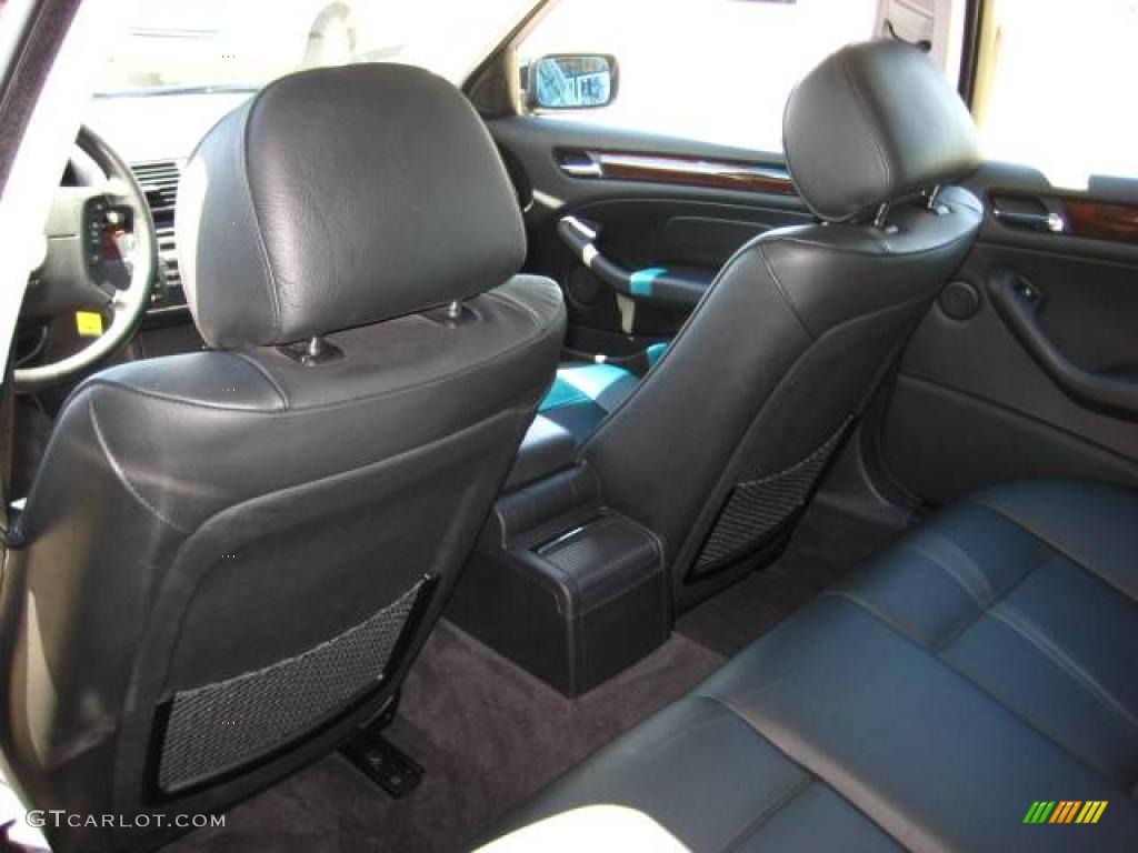 2004 3 Series 325i Sedan - Jet Black / Black photo #15