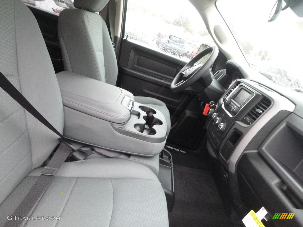 2018 1500 Express Crew Cab 4x4 - Brilliant Black Crystal Pearl / Black/Diesel Gray photo #10