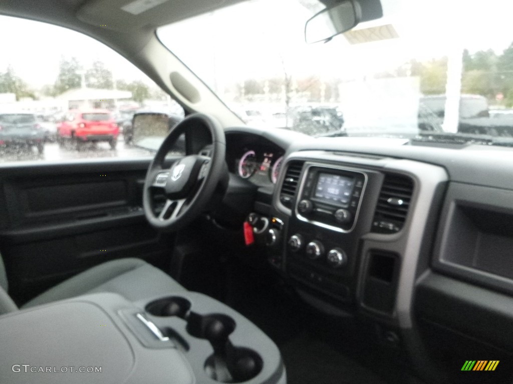 2018 1500 Express Crew Cab 4x4 - Brilliant Black Crystal Pearl / Black/Diesel Gray photo #11