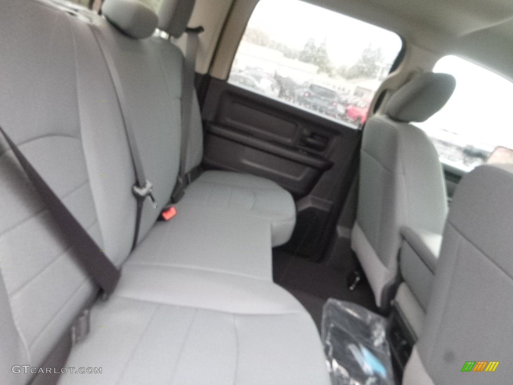 2018 1500 Express Crew Cab 4x4 - Brilliant Black Crystal Pearl / Black/Diesel Gray photo #13