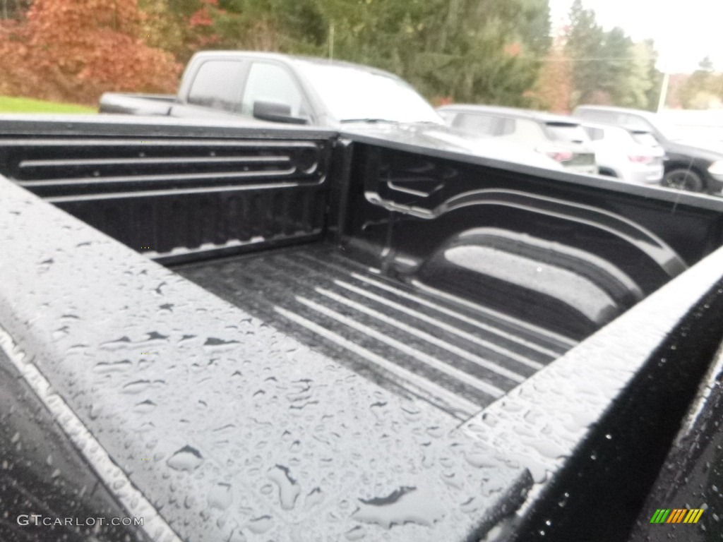 2018 1500 Express Crew Cab 4x4 - Brilliant Black Crystal Pearl / Black/Diesel Gray photo #14