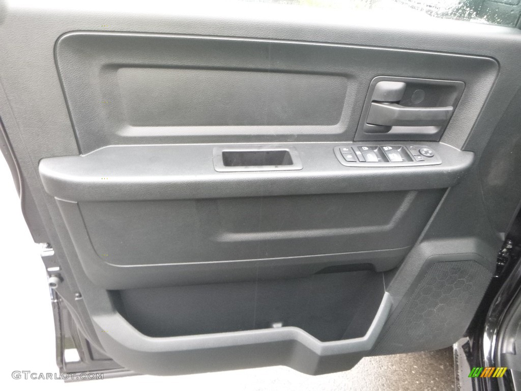 2018 1500 Express Crew Cab 4x4 - Brilliant Black Crystal Pearl / Black/Diesel Gray photo #15