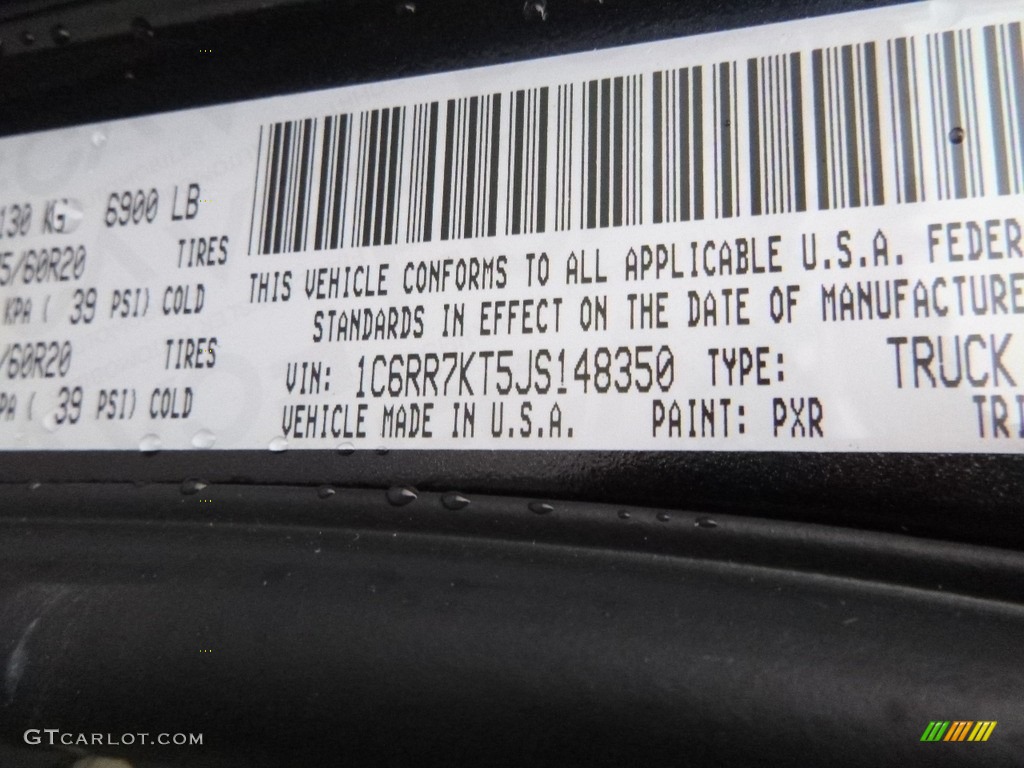 2018 1500 Express Crew Cab 4x4 - Brilliant Black Crystal Pearl / Black/Diesel Gray photo #16