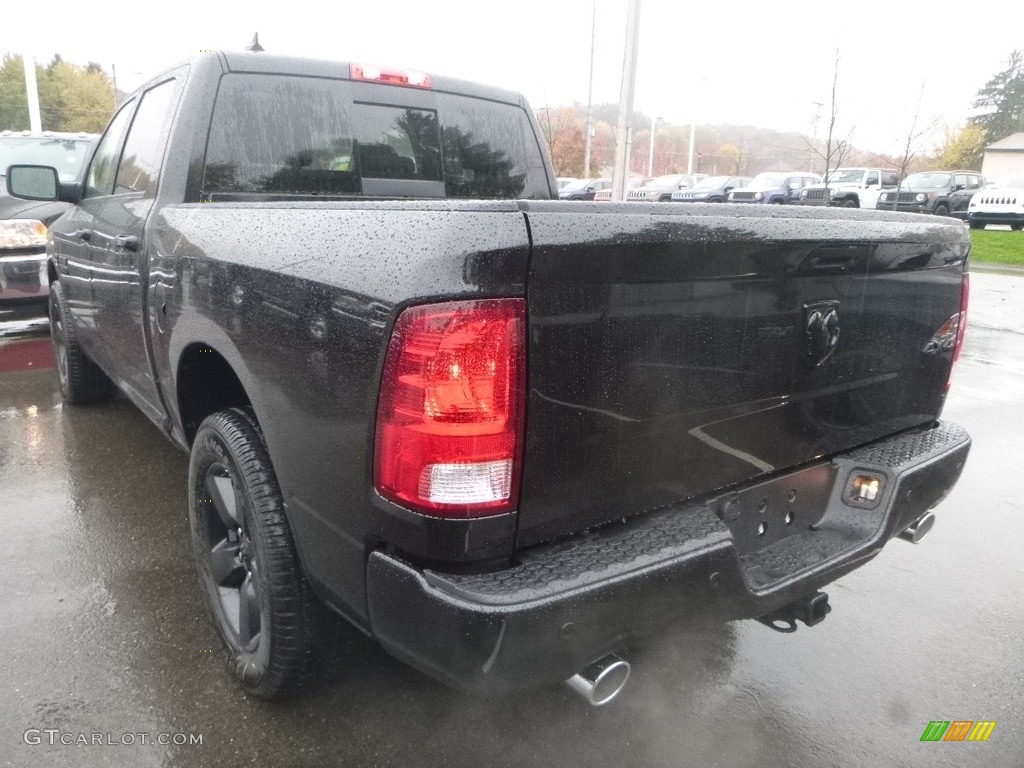 2018 1500 Big Horn Crew Cab 4x4 - Brilliant Black Crystal Pearl / Black/Diesel Gray photo #3
