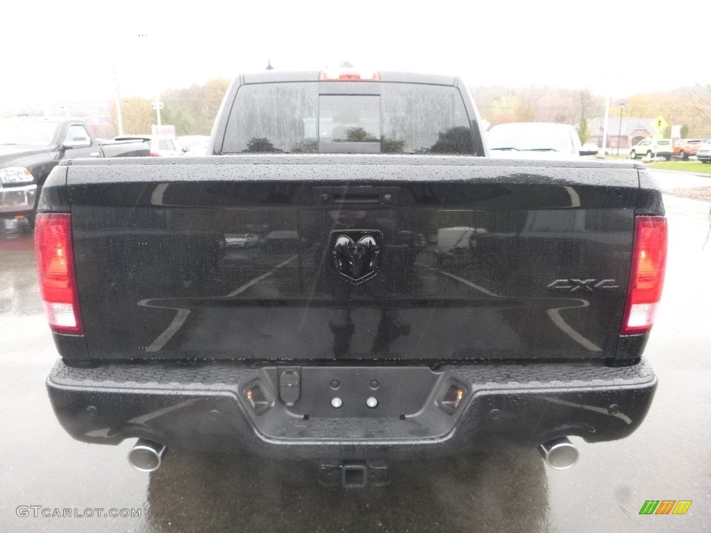 2018 1500 Big Horn Crew Cab 4x4 - Brilliant Black Crystal Pearl / Black/Diesel Gray photo #4