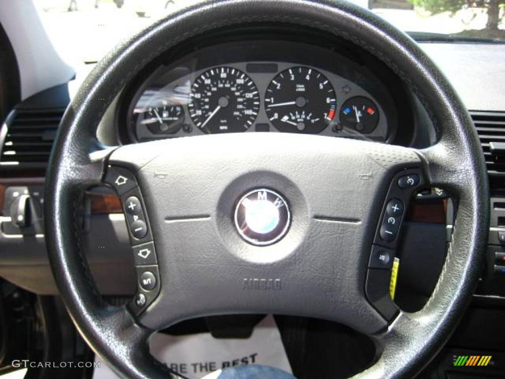 2004 3 Series 325i Sedan - Jet Black / Black photo #20