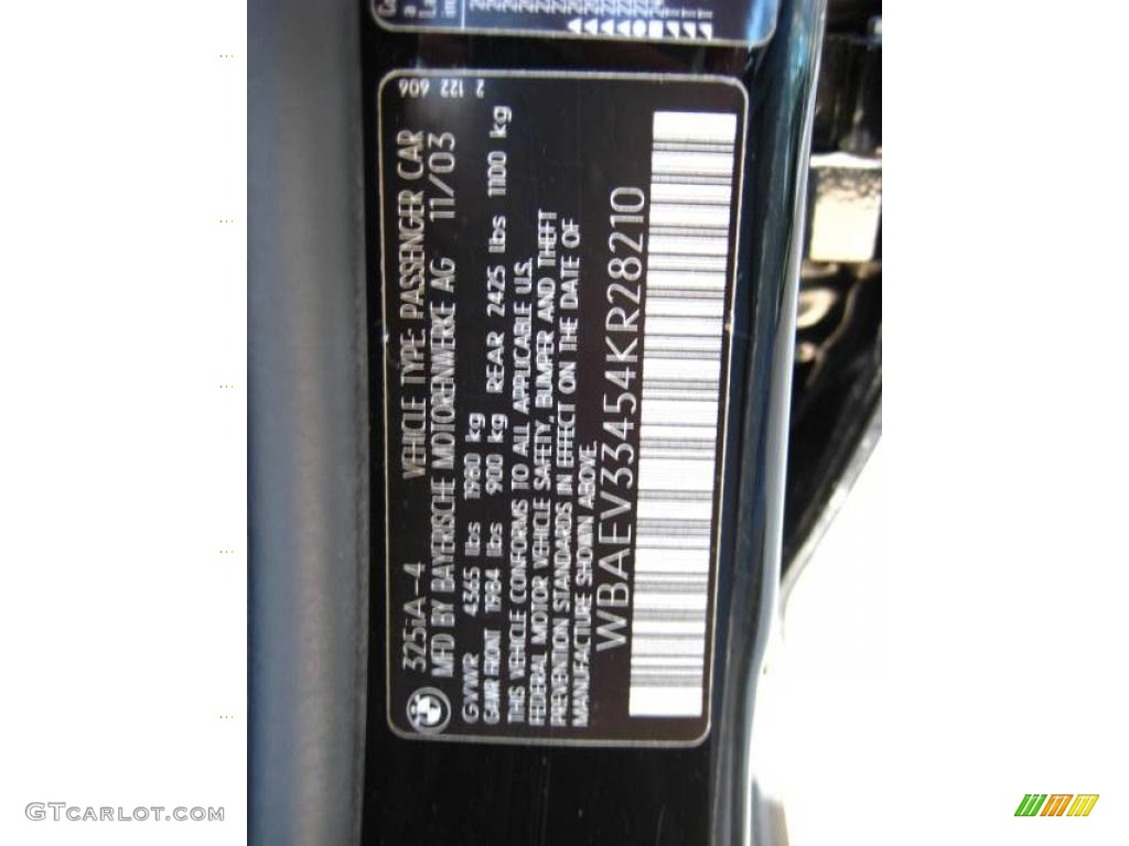 2004 3 Series 325i Sedan - Jet Black / Black photo #23